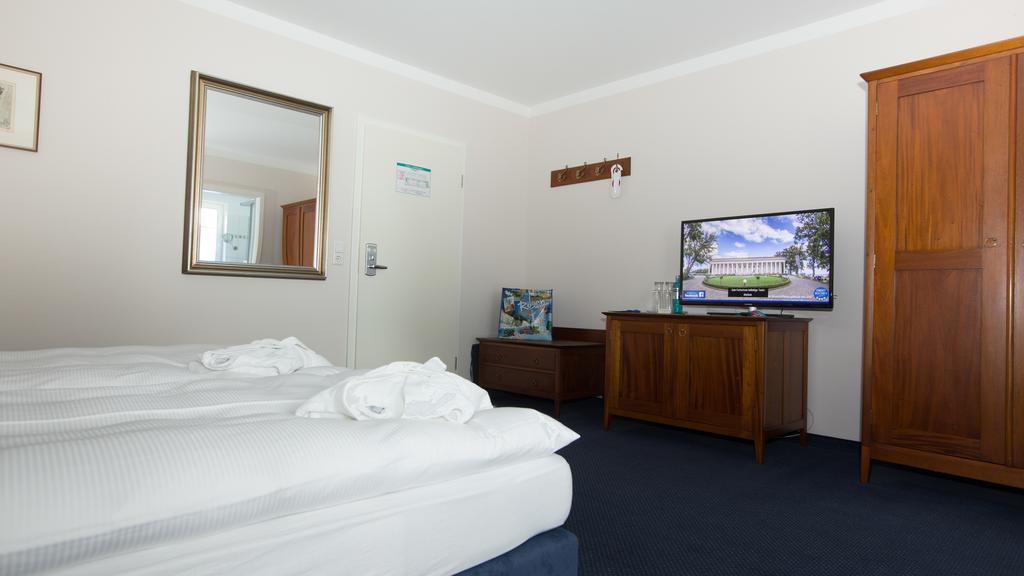Hotel Badehaus Goor Putbus Esterno foto