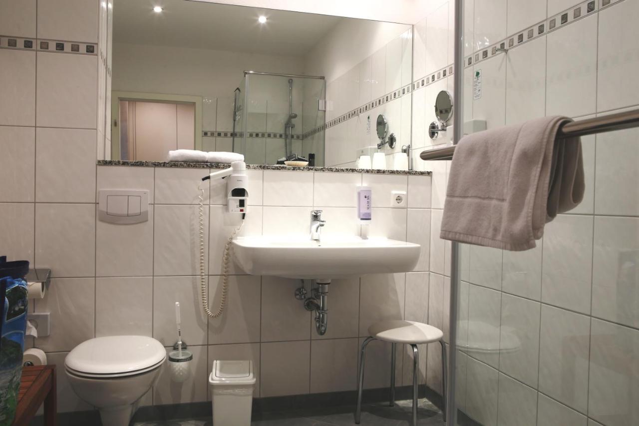 Hotel Badehaus Goor Putbus Esterno foto